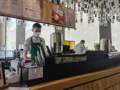 -星巴克臻选(湖滨道店)