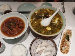 -江城小馆陕南妈妈菜·全球旅行餐厅(钟楼店)
