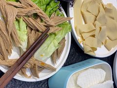-渝里重庆火锅(航天城店)