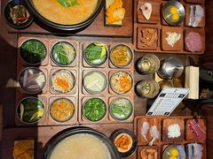 -银米·云南传统过桥米线(双廊黑金冠店)
