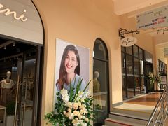 -王府井奥莱临潼小镇(临潼店)