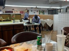 -新大咀港式茶餐厅(宝山万达店)