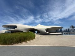 -万绿园