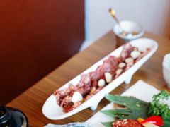 -炼火烤肉店