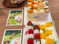-山与蓝·轻糖鲜果蛋糕(勒泰店)