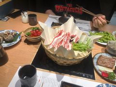 -枝魯枝魯自助料理