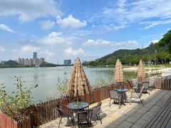 -新华书店(顺峰山公园店)