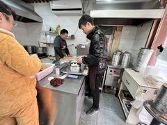 -勤业老杨汤包店(红星新村分店)