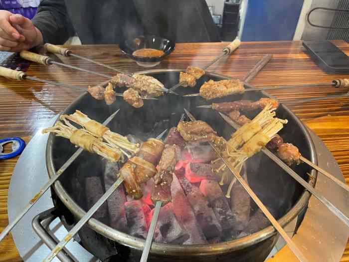 水浒烤肉李家(杭州总店)-"水浒烤肉,这名字初看之下真有一股水泊梁山.
