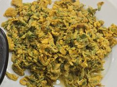 槐树花炒鸡蛋-万佛湖许老大铁锅鱼(黑金冠店)