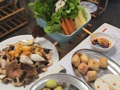 -山菌美食苑(振兴路店)