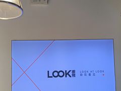 -LOOK眼镜·蔡司依视路配镜(宝山万达店)