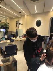 -PE SALON