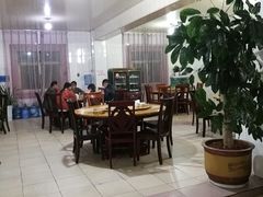 大堂-卢老鸭饭店(楚雄到昆明方向店)