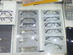 -沫芮眼镜·蔡司·依视路·尼康明月(环创店)