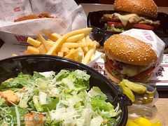 -The Habit Burger Grill 哈比特汉堡(复兴soho店)