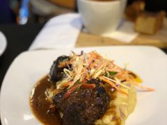 -Bully Hayes Restaurant & Bar