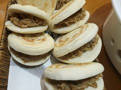 笼笼肉夹馍-唐猫庭院·千年陕菜(大唐不夜城店)