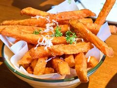 -JINNS锦时 steak&pizza(浸信会礼拜堂旧址店)