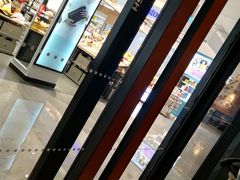 -星巴克(杭州湖滨银泰E区店)