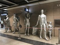 -英迪拉·甘地国际机场