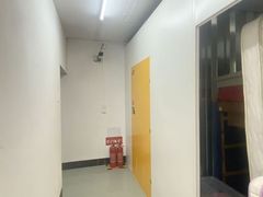 -安东易迷你自助仓储寄存仓库(杨浦店)