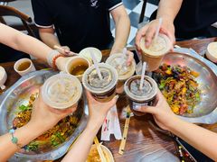 -愉肴麻辣香锅(中山路店)