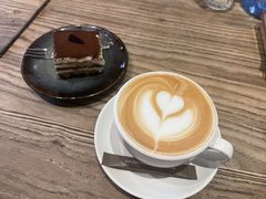-Common Table · Brunch & Coffee