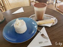 椰子与白巧克力慕斯-前叁門