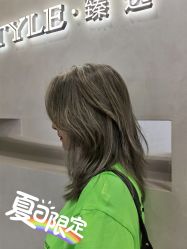 -东秀护肤造型