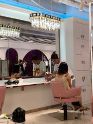 -BULB STUDIO 巴柏明星发型工作室