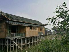 -崖口红树林海鲜餐厅