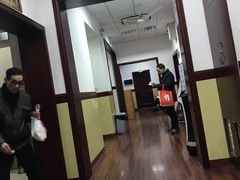 -上海市中医医院(石门路院区)