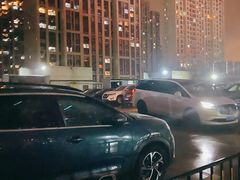 -长江国际商业购物中心·停车场