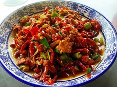 土干辣椒炒肉-瑶河山里菜