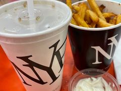 -纽约薯条(世豪广场店)