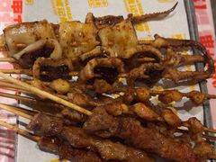 -威记烧嘢·南宁烧烤·超级生牛(绿地店)