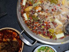 -小饕荟雅安贡椒鱼鲜馆(广福桥店)
