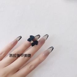 点击看大图 -慕拉美甲美睫皮肤管理