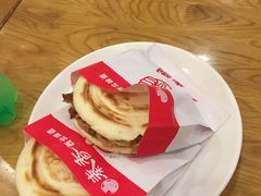 -秦香陕西食府(华贸天地店)