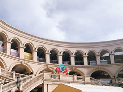-王府井奥莱临潼小镇(临潼店)