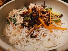 鸡丝凉米线-云海肴·云南小炒·汽锅鸡(天津国金汇店)