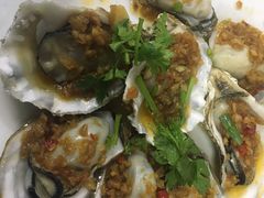 生蚝-1910老鲁味海鲜·戳子肉·青岛菜(金沙滩店)