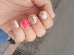 -进巍美甲