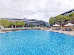 -上海滴水湖皇冠假日酒店