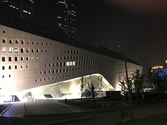 -南京眼步行桥