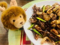 五花肉烧笔管-柒柒海里·平价海鲜·蒸汽·家宴(金沙滩店)