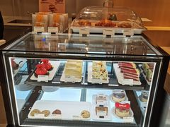 面包甜点陈列柜-Seesaw Coffee(西岸凤巢店)