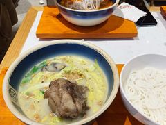 -大鼓米线(浦东长泰店)