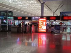 -麦当劳(郑州东高铁站店)